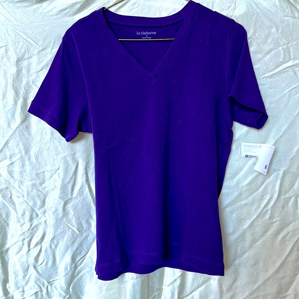 V neck Liz Claiborne T- shirt